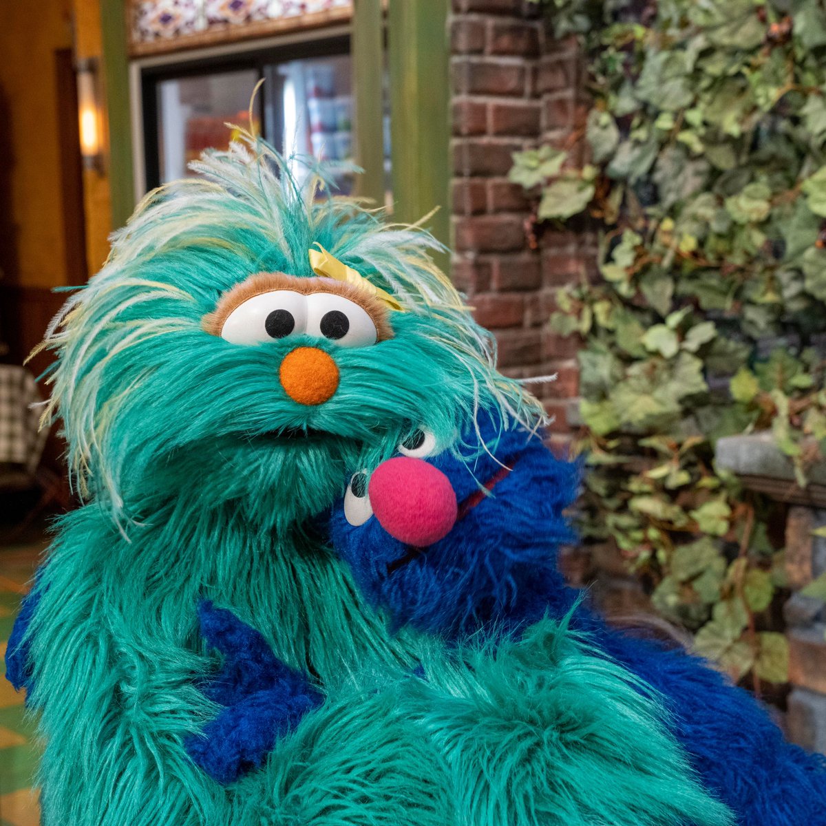 Abrazo means hug in Spanish. Abrazos are great no matter what language you speak.