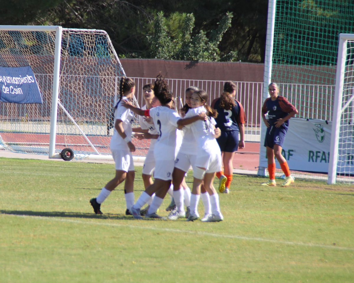 🏆⚽ Nuestra cadete Natalia Carranza ha sido convocada este fin de semana con la selección onubense para disputar el Campeonato de Andalucía 🔵⚪