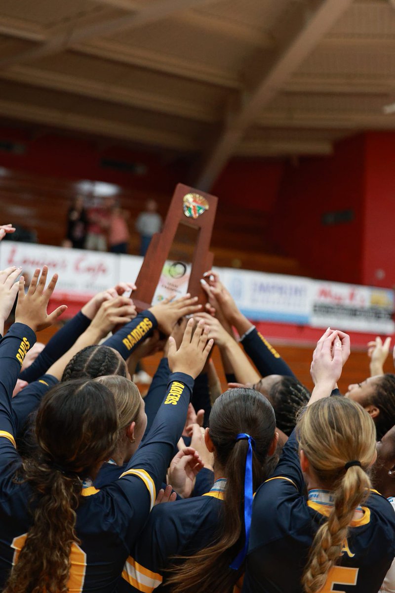 St. Thomas Aquinas tweet media