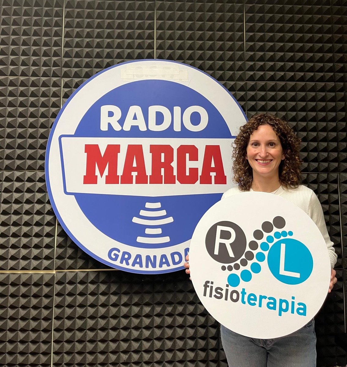 🗣️Ya tenemos con nosotros a <a href="/lauracaciaa/">ＬΛＵＲΛ•ＣΛ C I Λ | ∞∞</a> , jefa de prensa del <a href="/AytoMaracena/">Ayuntamiento de Maracena</a>. #ConMdeMujer