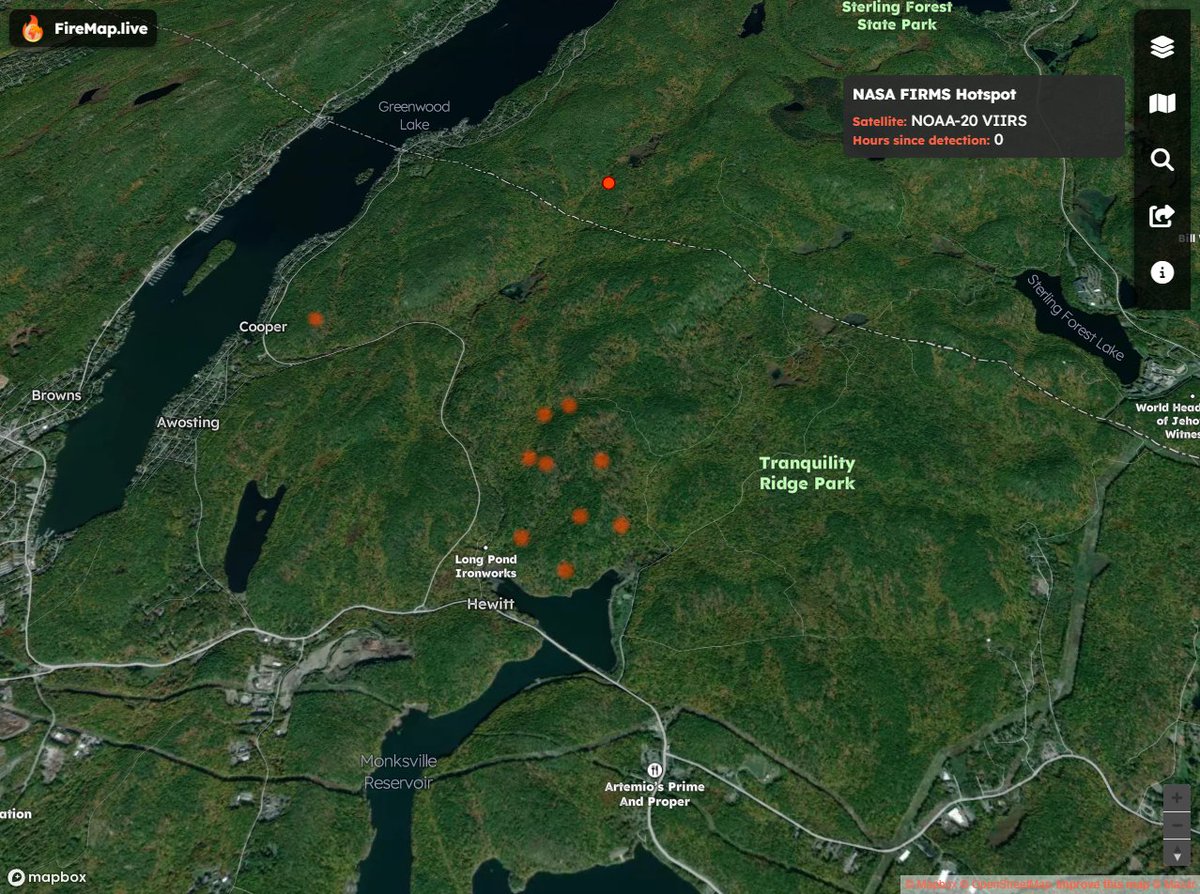 disaster_db's tweet image. Here's the location of the Jennings Creek Fire on the New York-New Jersey border. Map shows proximity to New York. Stay tuned to #FireMap for data updates. 
firemap.live/?lng=-74.30245…
