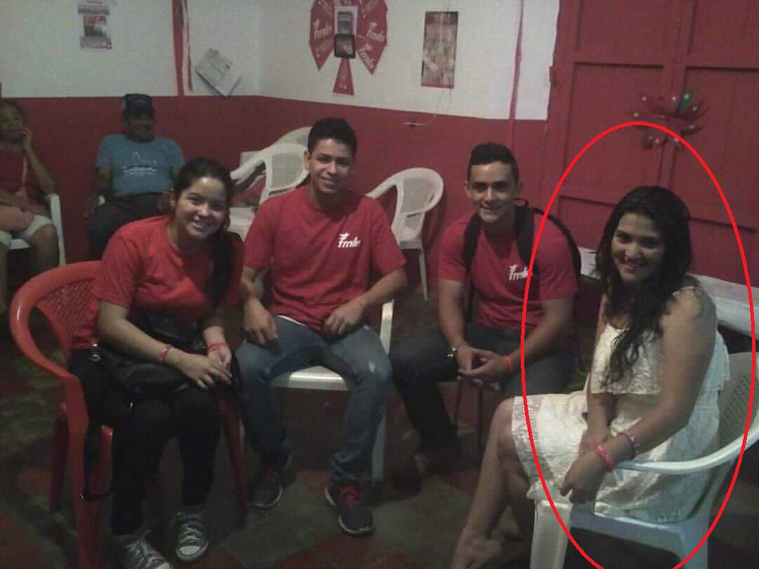 Negativo, excompita.

Saludos a tu papi el exvicegobernador de Cabañas del FMLN 🙃