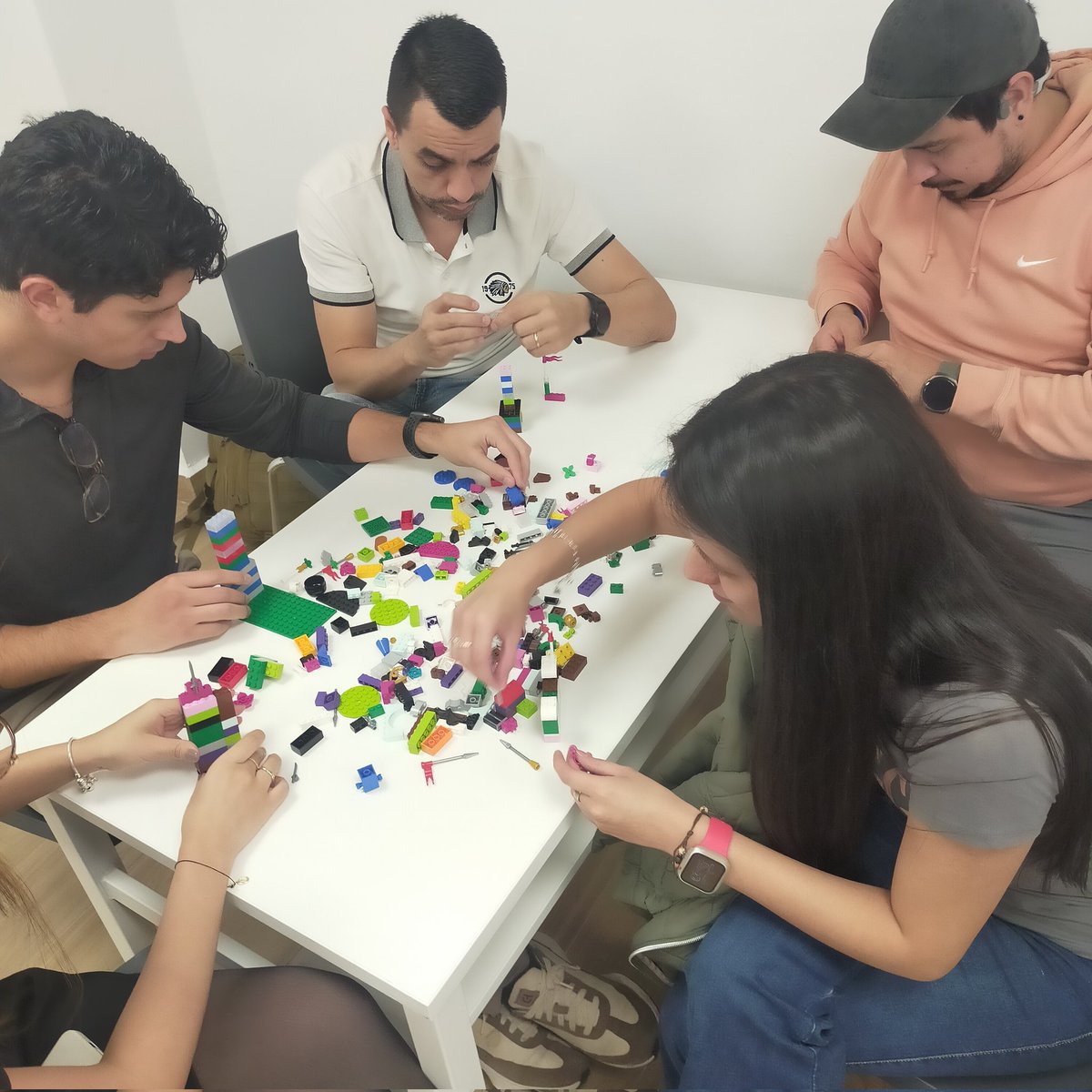 Máster Marketing e Investigación Aplicada_US tweet media