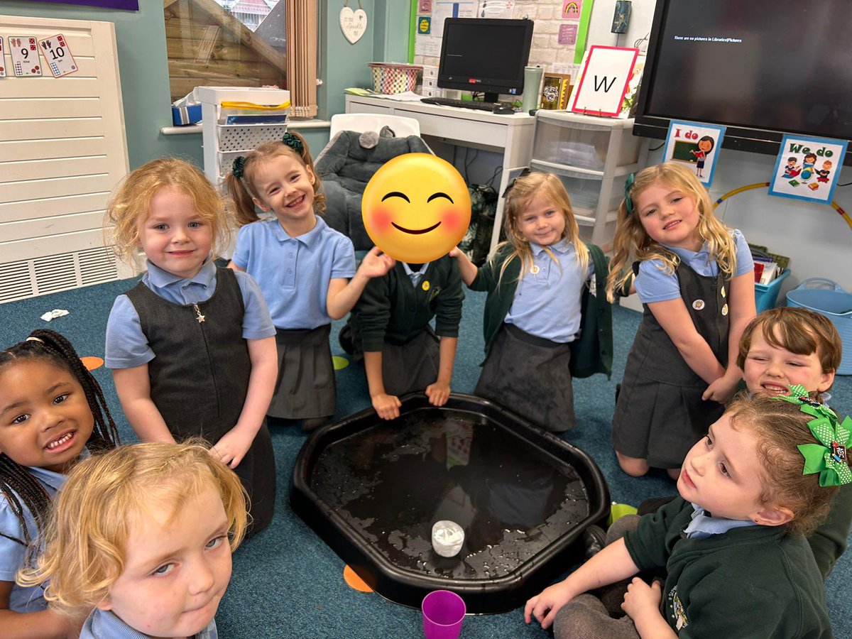StYrbg's tweet photo. How much fun does this look? We observed what happens to ice and watched the goats break free from the solid ice cubes! #sciencefun! #observingchanges @stpetersfarn https://t.co/noHdhMhR7O
