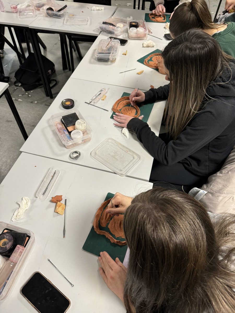 Ms Taylor tweet media