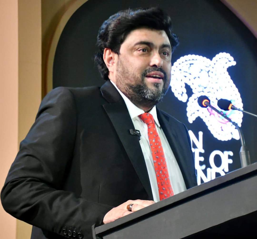 KamranAkhterMQM's tweet image. تعلیم کے حوالے سے کی جانے والی ڈاکٹر خالد مقبول صدیقی کی کوششیں سراہے جانے کے مستحق ہیں کامران خان ٹیسوری
تعلیم کے ساتھ نصاب سے ہٹ کر نئی جہت متعارف کروانے کی ضرورت ہے اور اس کے لئے ڈاکٹر خالد مقبول صدیقی کی کاوشیں قابلِ ستائش ہیں چئیرمین ہائیر ایجوکیشن کمیشن ڈاکٹر مختار
#PIFD