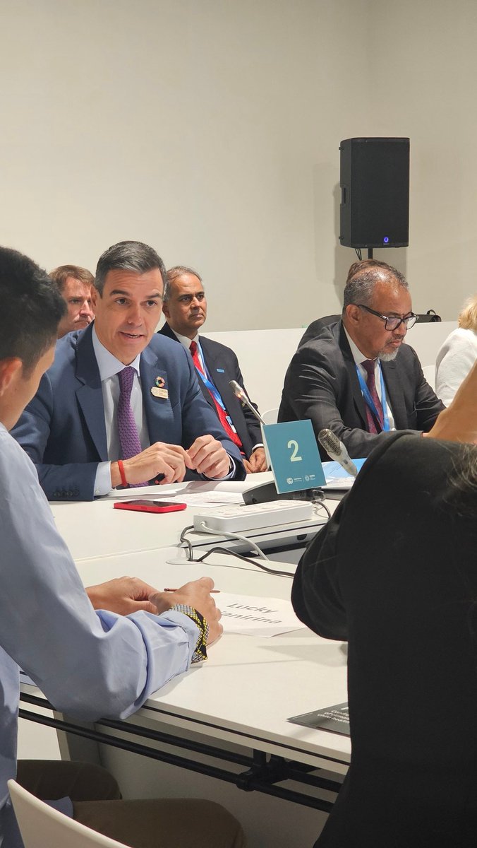 Iris Blom tweet media