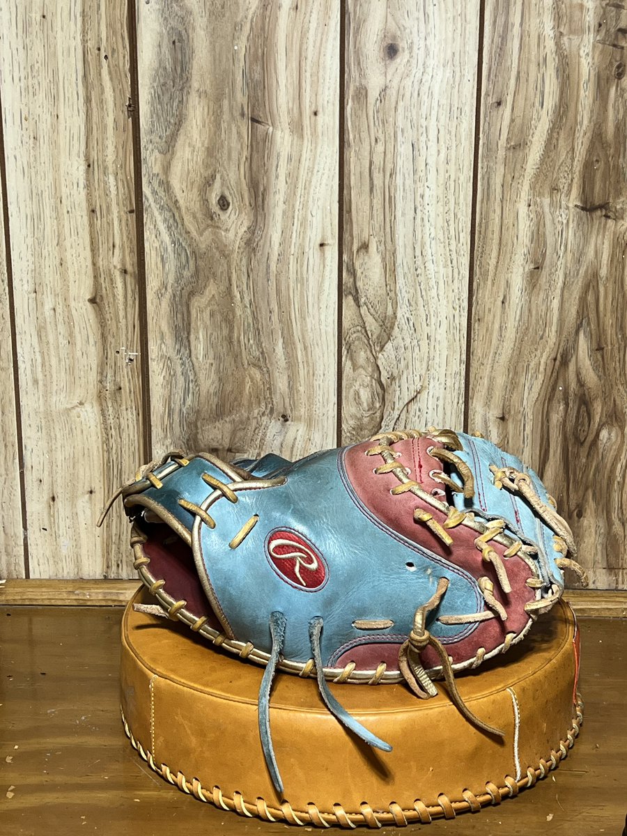 One6 Ball Gloves tweet media