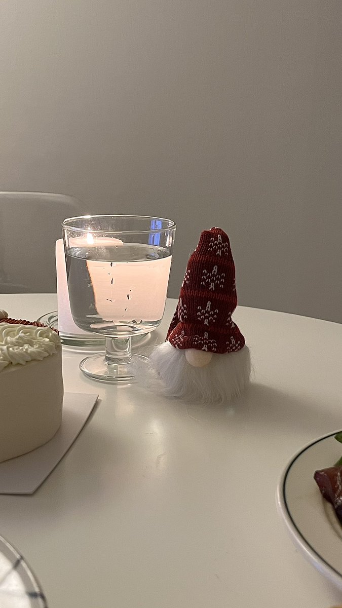 mo_on__07's tweet photo. 去年のクリスマス可愛過ぎたので
見てほしい。 https://t.co/7QUxwxEmZM