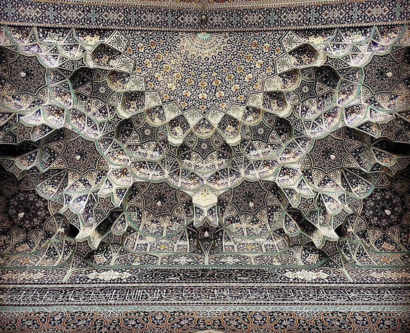 FedeItaliano76's tweet photo. Fractal architecture

1.     Iranian ceilings captured by mehrdad https://t.co/TPYYWI2JJ1