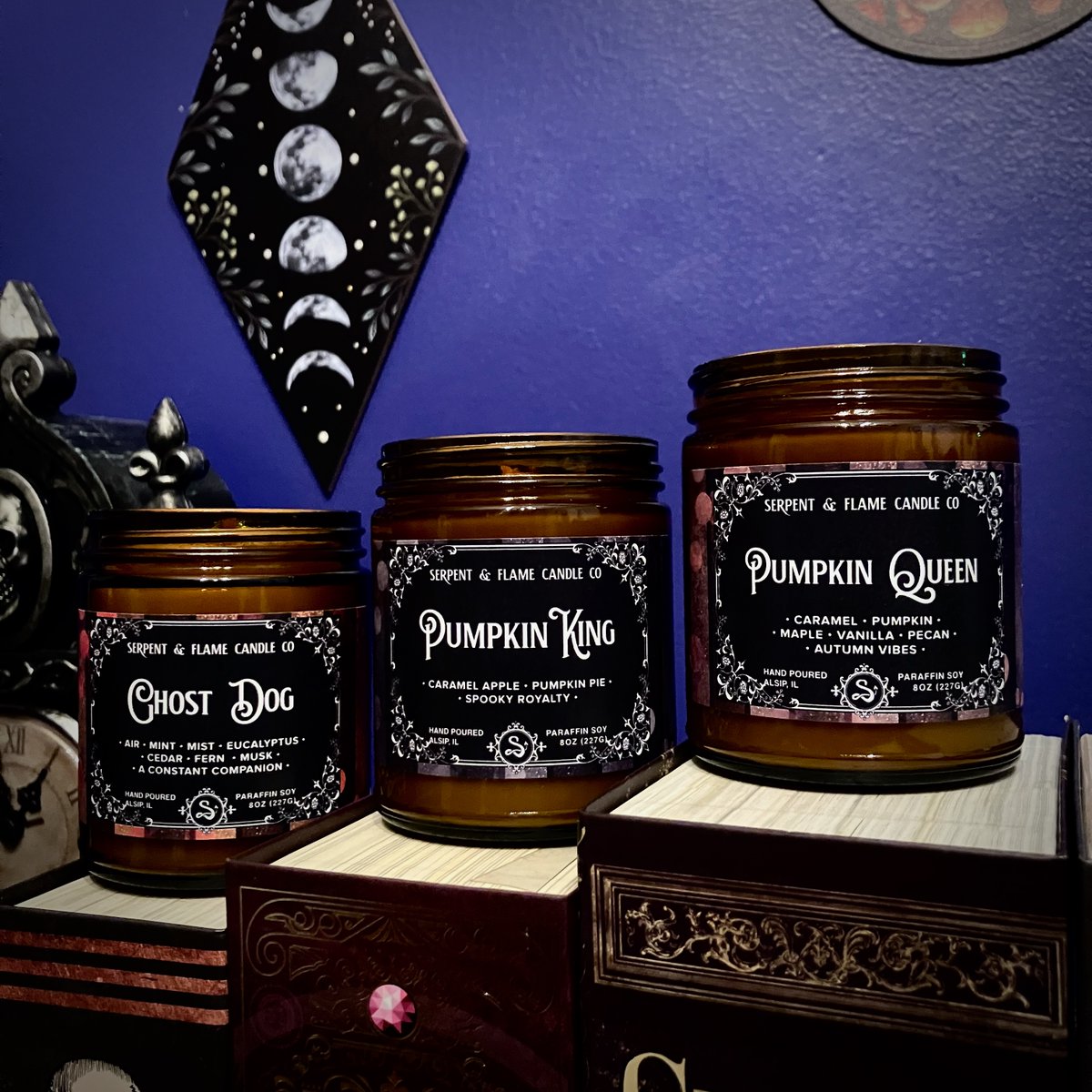 Not ready to transition into Winter just yet? The Pumpkin King has your back.  We just restocked our spooky trio: Ghost Dog, Pumpkin King and Pumpkin Queen.

serpentandflame.com/collections/th…