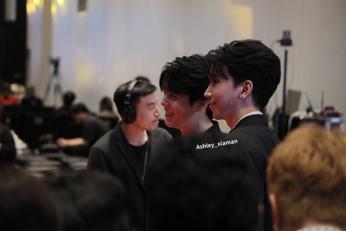 huangxiaman's tweet photo. I like you, just like the stars revolving around the moon🩷🩷
#JobKrisz
#พอร์ชเป็นบ้า
#jobporsche
#STHProjectLineup2025 https://t.co/IwAPNtYccj