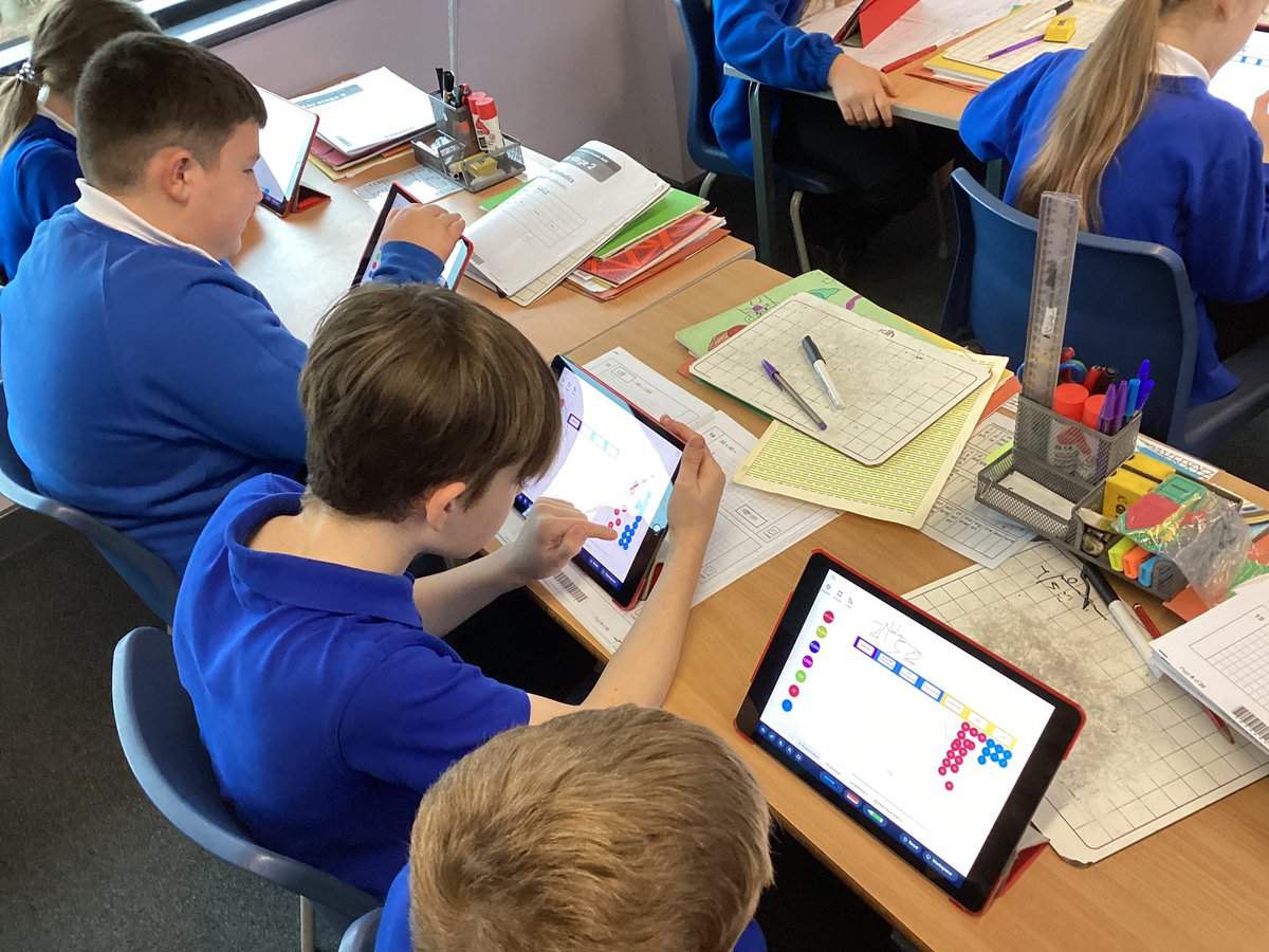 HighViewYear6's tweet photo. @brainingcamp in action, helping us consolidate our division learning before we progress onto long formal methods https://t.co/iBbqk2oopJ