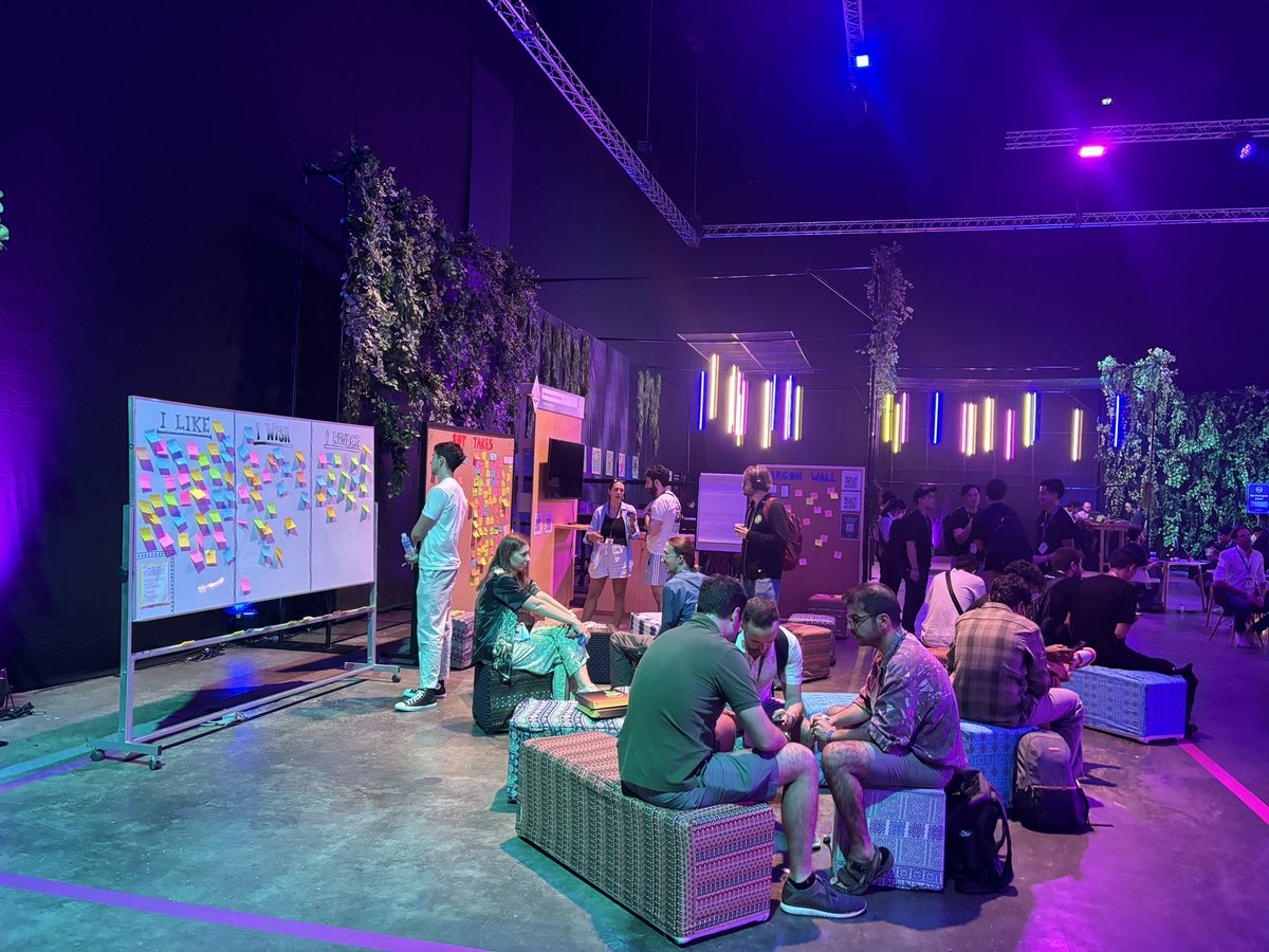 Governance Geeks Hub - Day 1 was poppin’! 🤓

Come through the Hacker Cave tomorrow for more fun chats with smart folks!