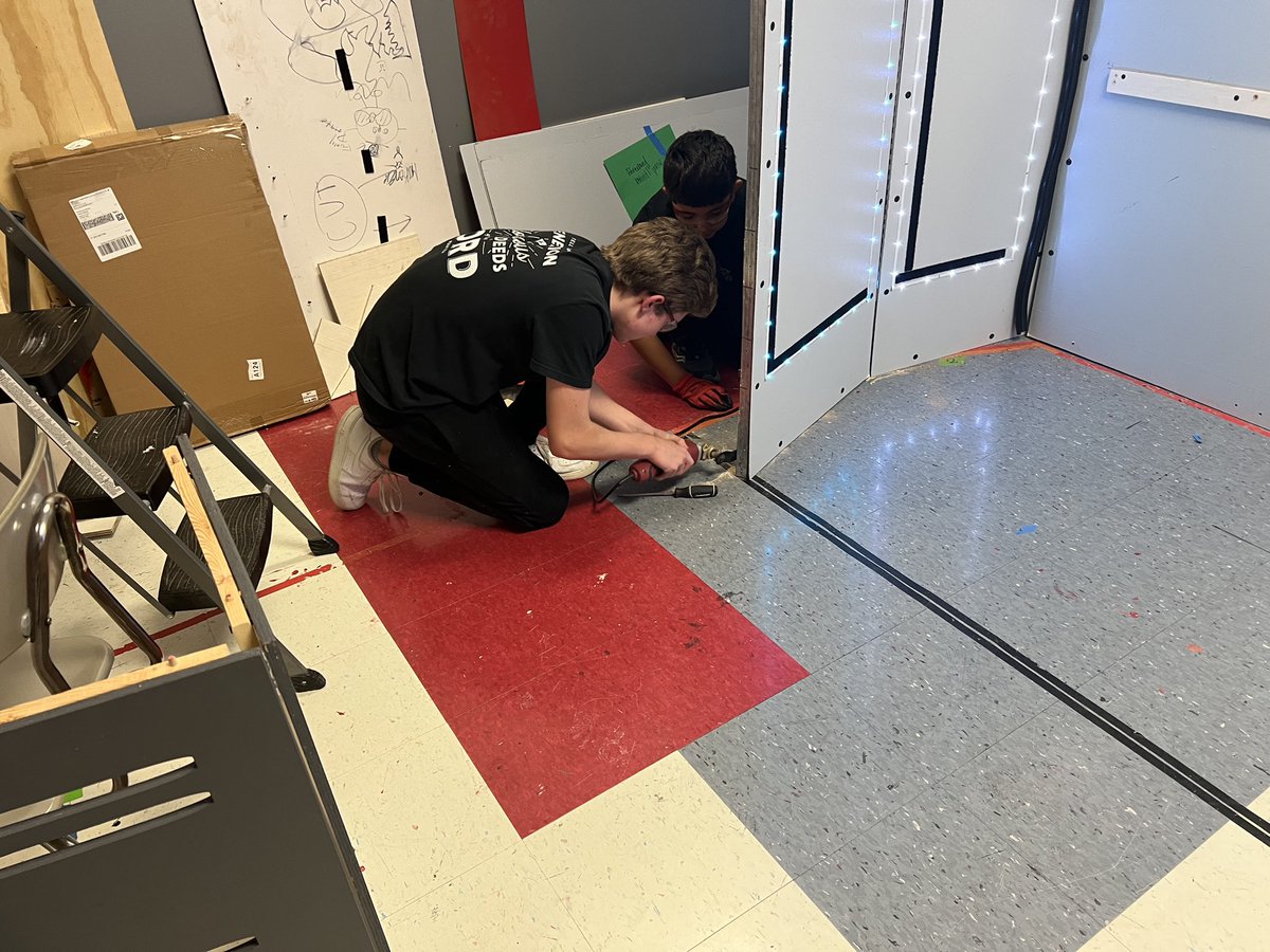 sc_robotics's tweet image. The teamโs been working hard all month long to finish in the details and prepare for competition! See you Saturday, @BESTRobotics ! @MCBestRobotics #bestrobotics #musiccitybestrobotics #stem