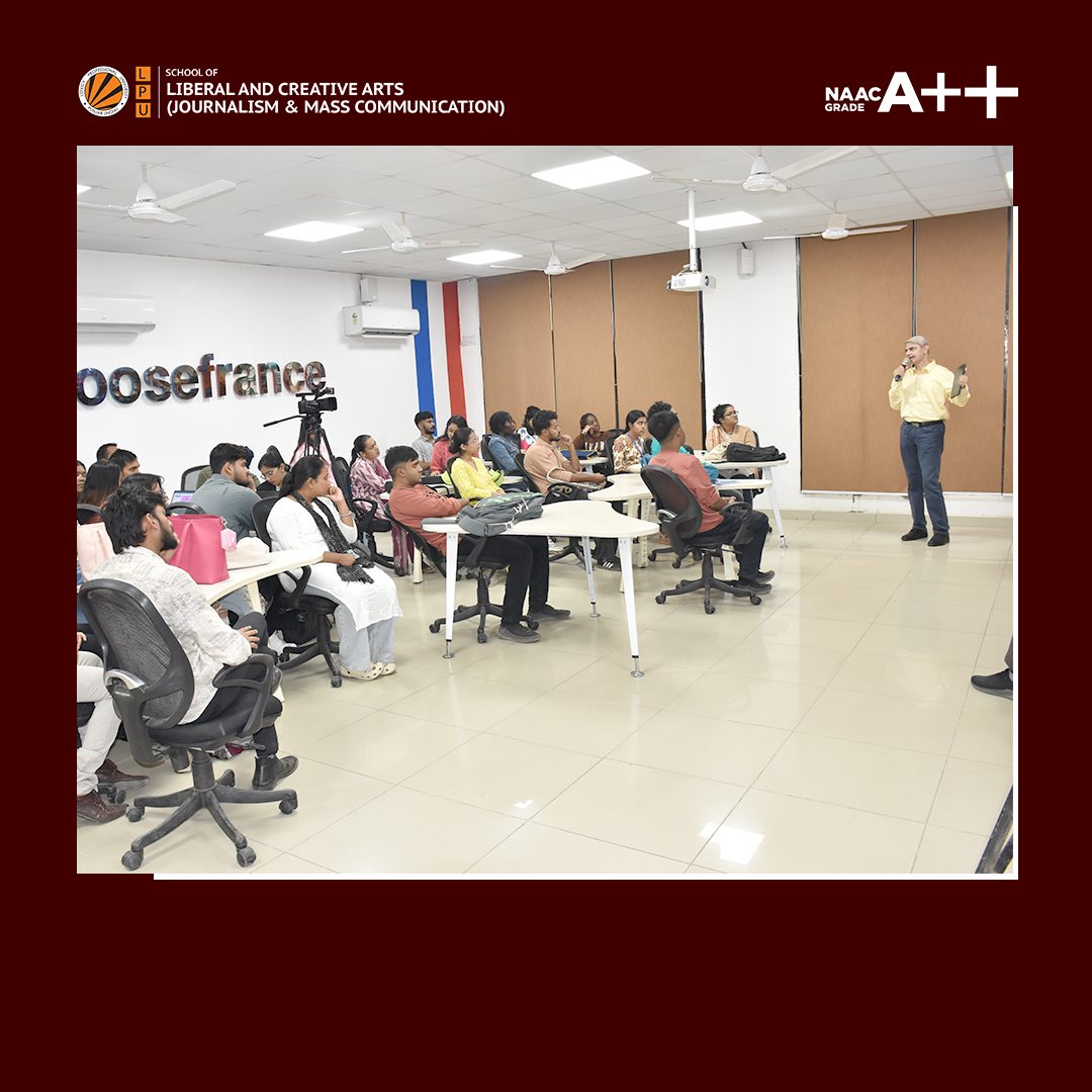 LPUJournalism's tweet photo. 🚀 Day 1 of the Digital Storytelling Workshop with BBC’s Atul Sangar brought fresh perspectives and invaluable techniques to our aspiring storytellers!
#DigitalStorytelling #AtulSangar #WorkshopHighlights #SLCA #journalismjourney #lpujournalism #lpumedia #lpucampus #lpu https://t.co/UOcQLoBKgv