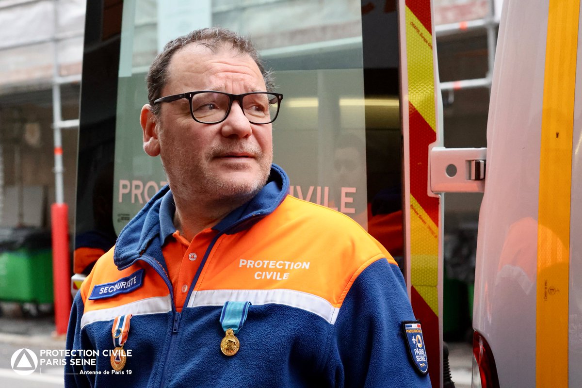 PCParis19's tweet image. Nos secouristes se sont mobilisés en ce 11 Novembre à travers diverses actions

Nous étions accompagnés de cadets de la Protection Civile de Paris Seine.

Merci à tous 

#pcps #protec #protectioncivile #benevolat #11novembre #paris19 #paris  #photo #photography #photographie