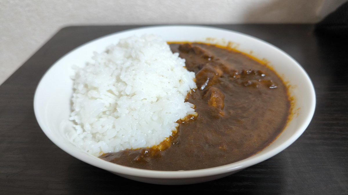 カレクックのアタマカレーを頂きました。 やっぱり頭に乗せて、これで