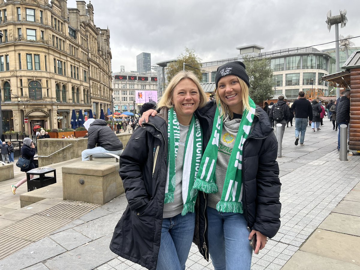Just met two lovely <a href="/hammarbyfotboll/">Hammarby Fotboll</a> fans in Manchester 🐝 
They’re so proud to support the club and hundreds of others are here in the city for the game tonight..
More on <a href="/BBCNWT/">BBC North West</a>