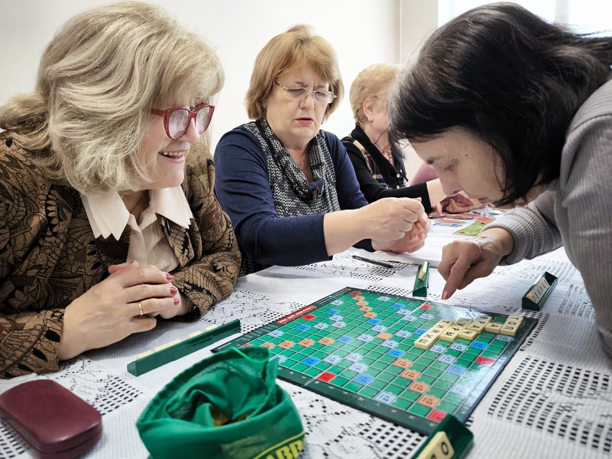 UNFPA Moldova (@unfpamoldova) on Twitter photo 🌟The Active Ageing Clubs offer a vibrant space where older people from #Moldova & #Ukraine rediscover joy, creativity & health through yoga, arts, sports, digital sessions & more! 💪👵👴
🙏to <a href="/ODA_mofa_japan/">外務省/ODA広報</a>🇯🇵 for supporting active living at every age.🤝<a href="/HelpAge/">HelpAge International</a> <a href="/FMoldcell/">Fundația Moldcell</a> 🌟The Active Ageing Clubs offer a vibrant space where older people from #Moldova & #Ukraine rediscover joy, creativity & health through yoga, arts, sports, digital sessions & more! 💪👵👴
🙏to <a href="/ODA_mofa_japan/">外務省/ODA広報</a>🇯🇵 for supporting active living at every age.🤝<a href="/HelpAge/">HelpAge International</a> <a href="/FMoldcell/">Fundația Moldcell</a>