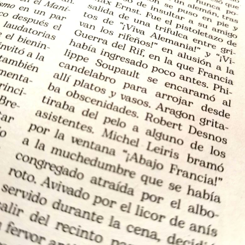 ⚡Nuevo fanzine de ídolos ultrarracionales! <a href="/AnonimoGarcia/">Anónimo García</a> relata las mejores grescas inspiradas por André Breton: romper espejos en el cine, lanzar platos desde el candelabro en un banquete, huir a la URSS por una carta de insultos, etc.
Todo aquí 👉 aguasmayores.com/product/andre-…