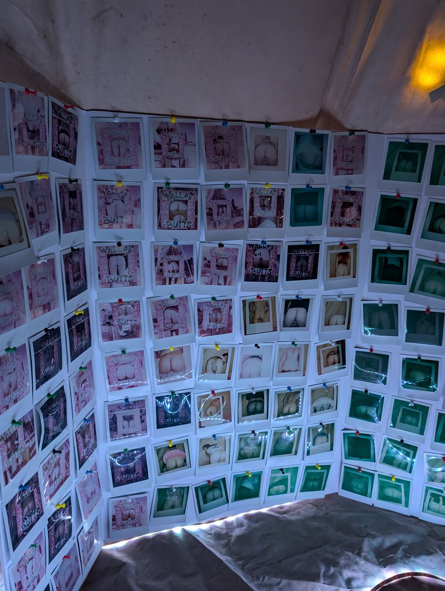 purplexvelvet's tweet photo. Yet another burn, yet another feeling of reward and satisfaction. I'm so grateful that I got to co-create this wonderful event. Oh and the Wall of Anonymous Butts is growing!! #coracle #regionalburn https://t.co/LzZuhVnma0