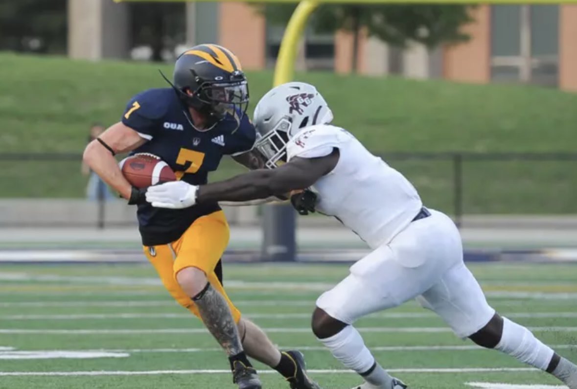 Mazin Cukic (@mazincukic7) on Twitter photo After a great conversation with <a href="/coachjoeLancers/">Joe Circelli</a>, I am grateful to announce that I’ve received an Usports scholarship offer from the University of Windsor!
<a href="/FootballNorthca/">Football North 🇨🇦</a> <a href="/Flightclub1/">Flight Club Academy</a> <a href="/_coach_garcia/">Edgar García</a> <a href="/coachlalonde_/">Jamie Lalonde</a> After a great conversation with <a href="/coachjoeLancers/">Joe Circelli</a>, I am grateful to announce that I’ve received an Usports scholarship offer from the University of Windsor!
<a href="/FootballNorthca/">Football North 🇨🇦</a> <a href="/Flightclub1/">Flight Club Academy</a> <a href="/_coach_garcia/">Edgar García</a> <a href="/coachlalonde_/">Jamie Lalonde</a>