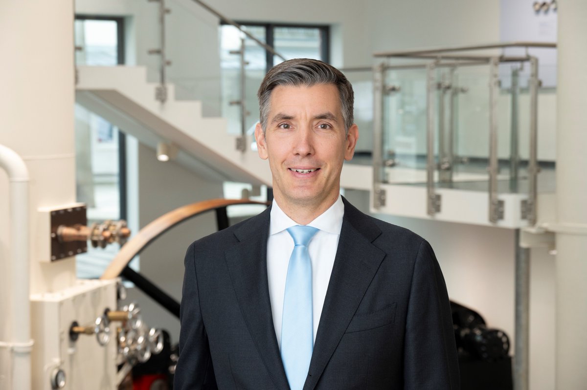 HS Niederrhein (@hsniederrhein) on Twitter photo 📢Forum Banking & Finance: Am 20. November ab 18 Uhr dreht sich im Audimax (Campus Mönchengladbach) alles um Schuldschein-Platzierung als Mittel zur Akquisitionsfinanzierung. Christian Metzler von der <a href="/MesserGroup/">Messer Group</a> gibt Einblicke in die Praxis. Mehr Infos: t1p.de 📢Forum Banking & Finance: Am 20. November ab 18 Uhr dreht sich im Audimax (Campus Mönchengladbach) alles um Schuldschein-Platzierung als Mittel zur Akquisitionsfinanzierung. Christian Metzler von der <a href="/MesserGroup/">Messer Group</a> gibt Einblicke in die Praxis. Mehr Infos: t1p.de