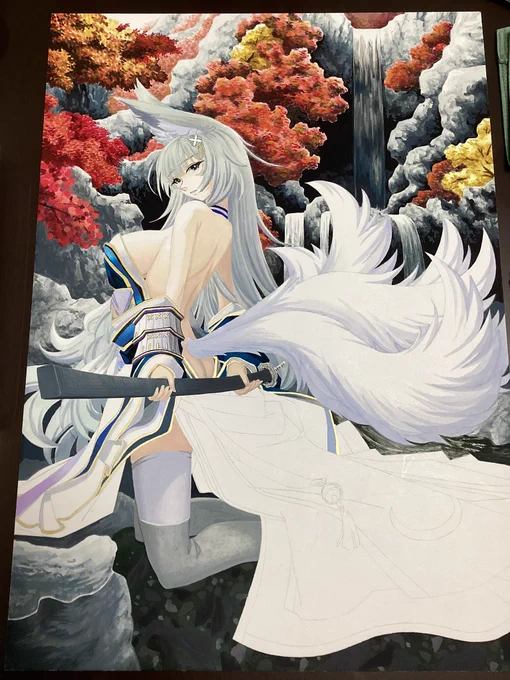 過去に何度か発言してますが、私が瀧の絵を描く時は、その当時の画力を総動員したその年の最高傑作にすると言う意味。左が2度目の瀧の絵。右が現在進行中の瀧の絵。お気付きかもですが、アズレン風にしたリメイク。ただし、サイズは大きくなり作画期間は半分にしてます。 