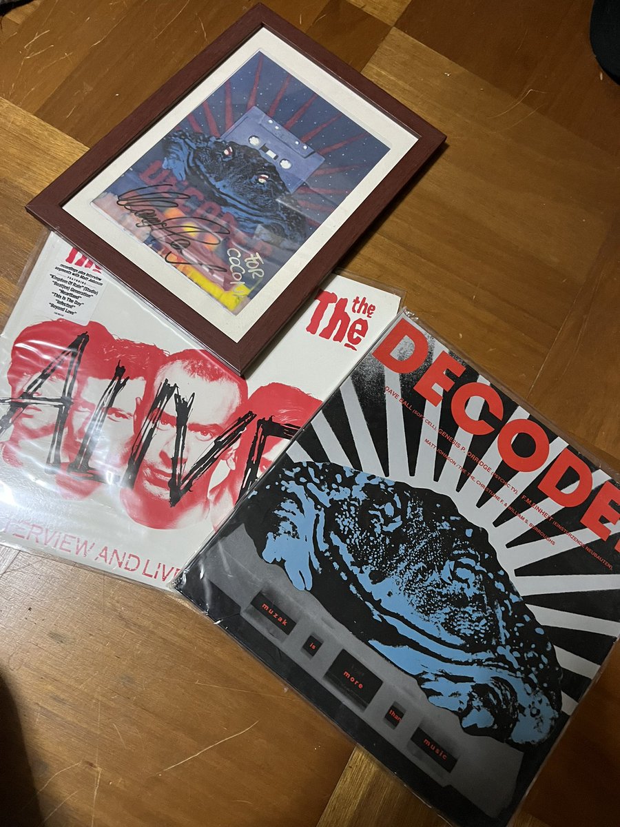 part_2323's tweet image. 多少マニアックですが俗にカルト映画のDecoder。
とある機会にムシャさんにサイン頂いたA4プリントは家宝
トラックでの特にthe theさんのthree orange〜は大好きです
マットジョンソンさんは本当かっこいい
#decoder #thethe #WilliamBurroughs