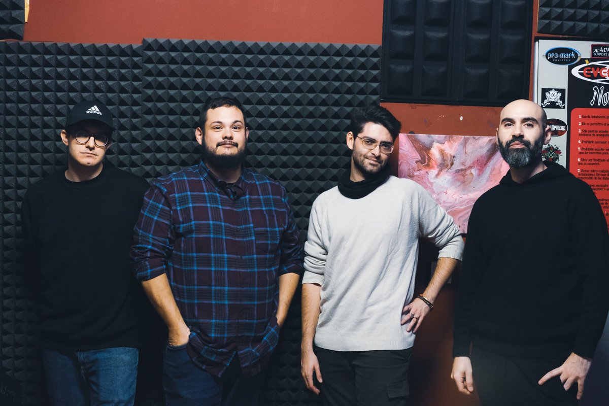 Hablamos del grupo <a href="/YermaPost/">Yerma ۞ Post rock litoral</a> y su disco 'Eria' absolutealternativemusic.blogspot.com/2024/11/el-gru…