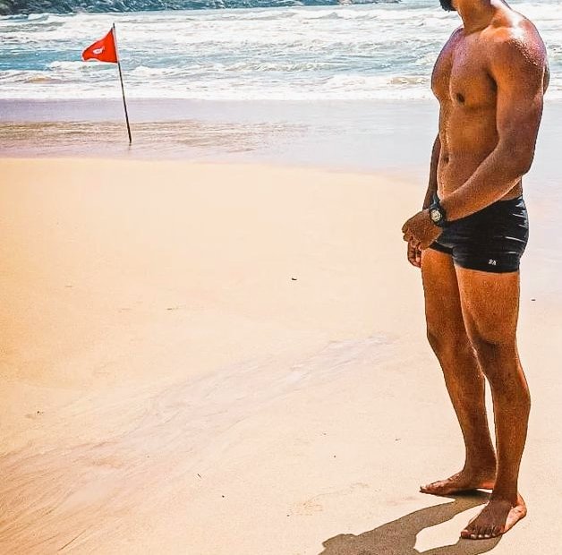 moreoriofloripa's tweet photo. Perigo! De mergulhar num corpinhondesse e se afogar!  #praiasfloripa #mens #pintoawars #malemens #floripa #praia https://t.co/g9hheOjJh3