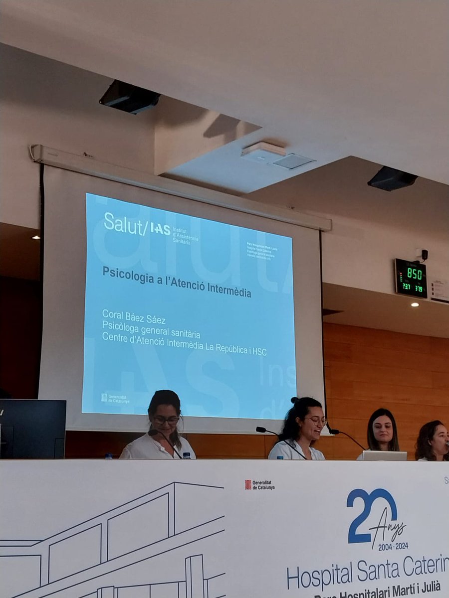 GrupMutuam (@grupmutuam) on Twitter photo 🗣️<a href="/PsicoCoral/">Coral Báez-Sáez</a>, psicòloga de l'#EAPSMutuam Girona <a href="/FundlaCaixaCAT/">Fundació ”la Caixa”</a>, ha participat en la taula rodona "Aspectes rellevants abans i durant l'ingrés en diferents àmbits" aportant la mirada de la psicologia.
📍I Jornada d'#AtencióIntermèdia d'<a href="/iasgirona/">Institut d’Assistència Sanitària</a>
#Finaldevidafundlacaixa 🗣️<a href="/PsicoCoral/">Coral Báez-Sáez</a>, psicòloga de l'#EAPSMutuam Girona <a href="/FundlaCaixaCAT/">Fundació ”la Caixa”</a>, ha participat en la taula rodona "Aspectes rellevants abans i durant l'ingrés en diferents àmbits" aportant la mirada de la psicologia.
📍I Jornada d'#AtencióIntermèdia d'<a href="/iasgirona/">Institut d’Assistència Sanitària</a>
#Finaldevidafundlacaixa