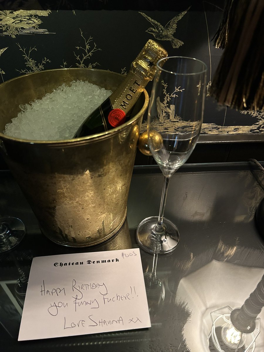 lxnolan's tweet image. From one funny fucker to another, thank you @ShaunaRoche8 for my surprise❤️