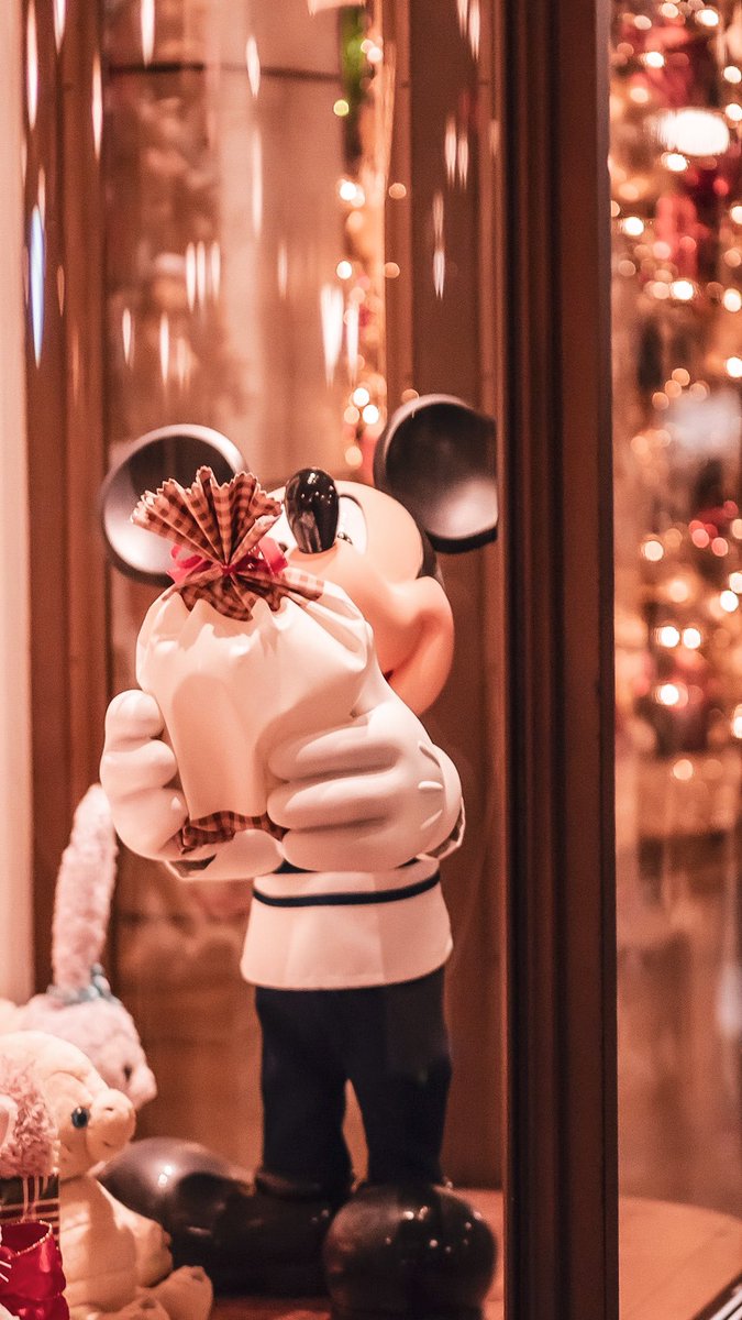 remidisneyphoto's tweet photo. ディズニークリスマスをロック画面のサイズに。
保存はご自由にしていただいて大丈夫です🎅🏻 https://t.co/8eicBwhEl6