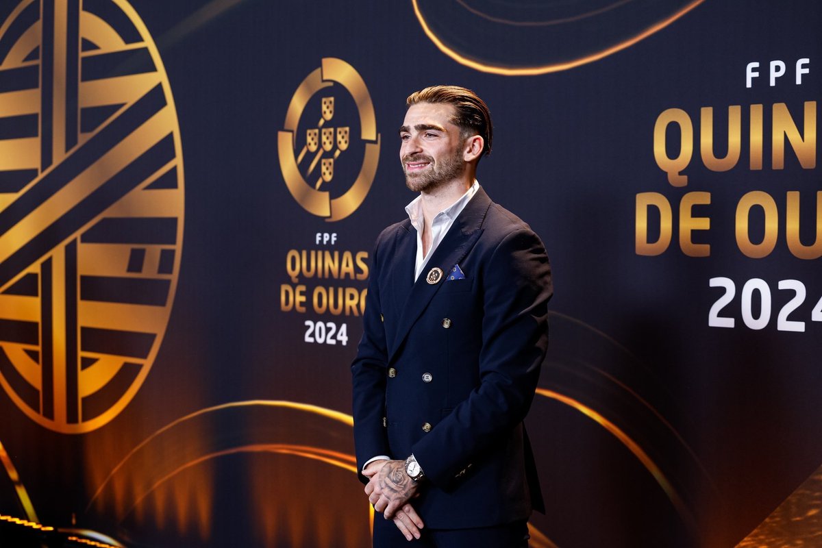 silva13993's tweet photo. Quinas de Ouro 2024 🇵🇹✨ https://t.co/LIgqhJUc4X