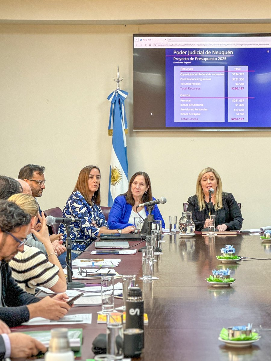 Paola Cabeza tweet media