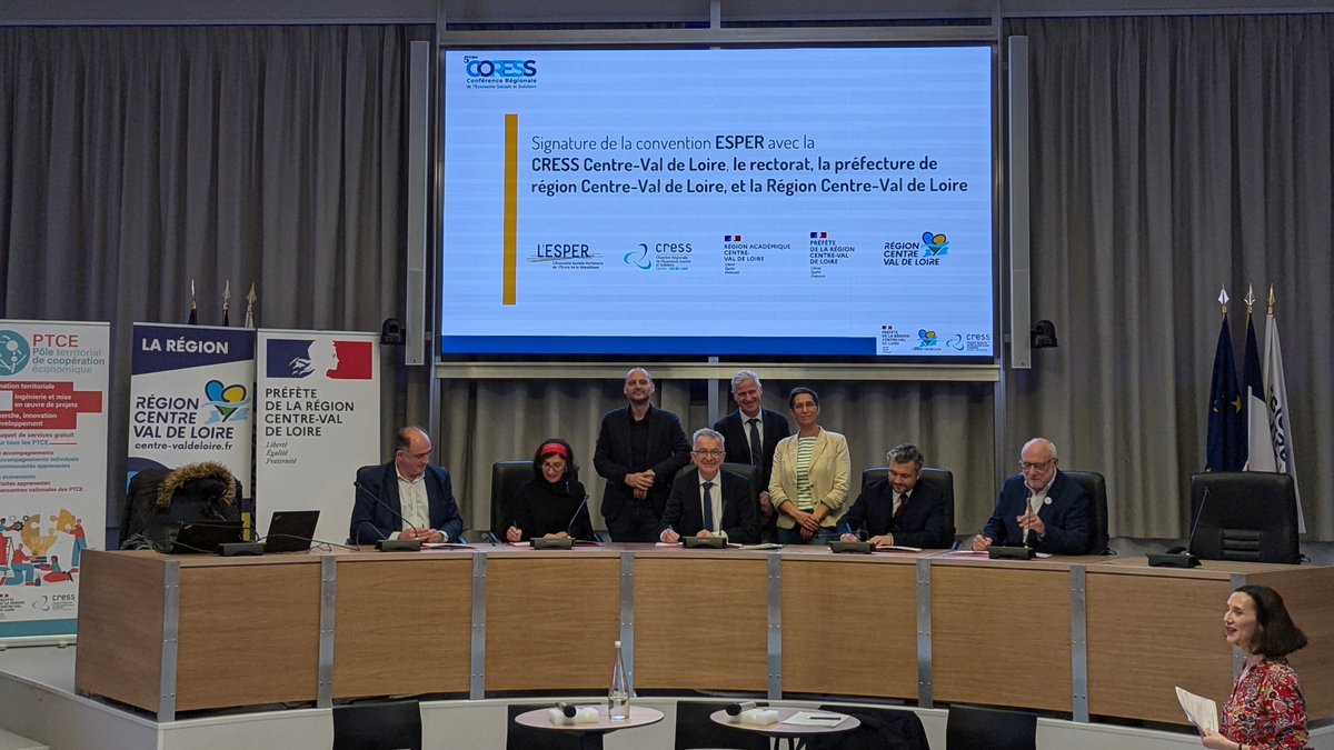 Aujourd'hui, une convention de partenariat a été signée entre l'<a href="/ac_orleanstours/">Académie d'Orléans-Tours</a>, <a href="/Prefet45_Centre/">Préfète Centre-Val de Loire et Loiret</a>, <a href="/RCValdeLoire/">Région Centre-Val de Loire</a> et @cress_centre lors la conférence régionale de l'#ESS✍️
Objectif ? Développer les pratiques de l'ESS auprès des jeunes dans et autour de l'école🎯