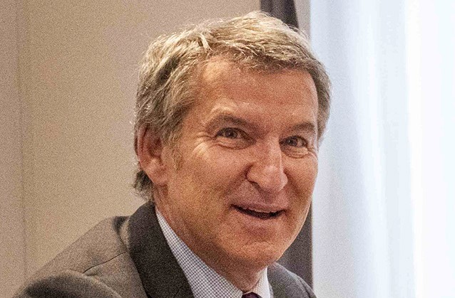 Una pregunta seria...Teniendo en cuenta de que <a href="/NunezFeijoo/">Alberto Núñez Feijóo</a> justifica que Mazón estuvieran de cubatas cuándo se ahogaban los valencianos... CUÁL DE ESTOS DOS ES MAS INUTIL???
