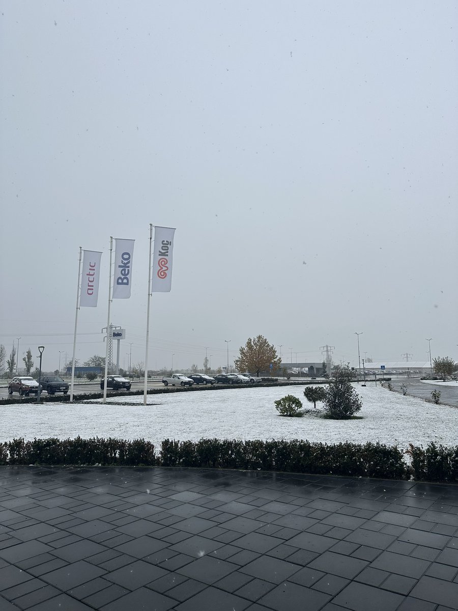 Ecofact_Project's tweet image. Exciting times at ECOFACT&apos;s 48M GA in Ulmi, Romania! ❄️ We’re gathering with partners at @Arcelik_TR to discuss project progress as we near the final phases. Stay tuned for insights from our Arctic Production Plant tour! 

#ECOFACT #Horizon2020 #SustainableManufacturing