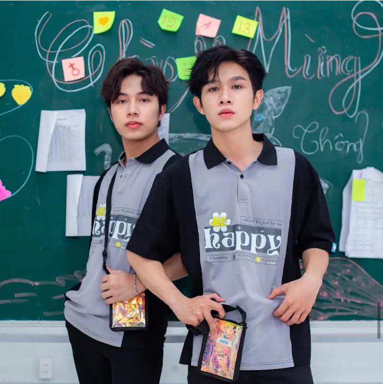 RinaShipper's tweet photo. 今日のパラレル🗣️タイ旅行🇹🇭の話を聞けたり💖タイ語勉強も少しできて🗣️
ベトナムBL🇻🇳#StupidGenius🇻🇳も皆さんと見れて楽しかった☺️
Cr. @RLStudioVN YouTubeコミュニティ
https://t.co/BFONi3okVE https://t.co/4vLPTgYYZS