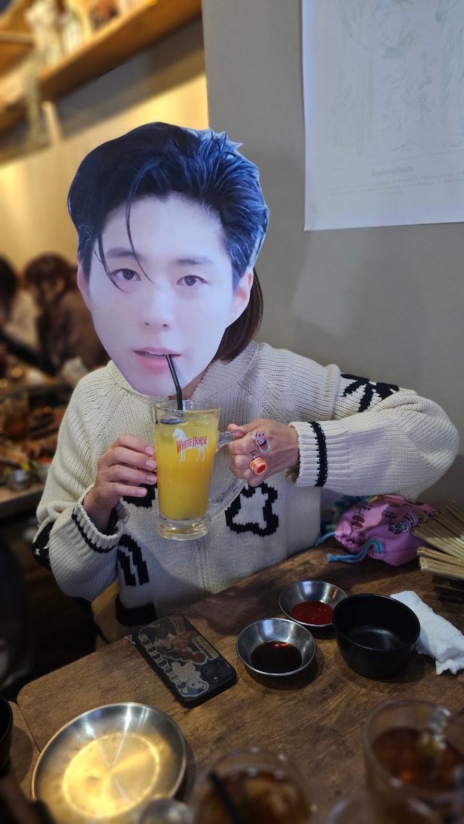 SHIHO_BOGUM's tweet photo. #daol で面活🩵
鍋めっちゃうまうまだった🩵テブラーシカ面🫶
どのボゴミもだーいすきだよ🩵🩵🩵🩵
@BOGUMMY #ParkBoGum #パクボゴム #ぼごむっち #박보검 #面活 #面活ぼごむっち https://t.co/2nhxaJyFbK