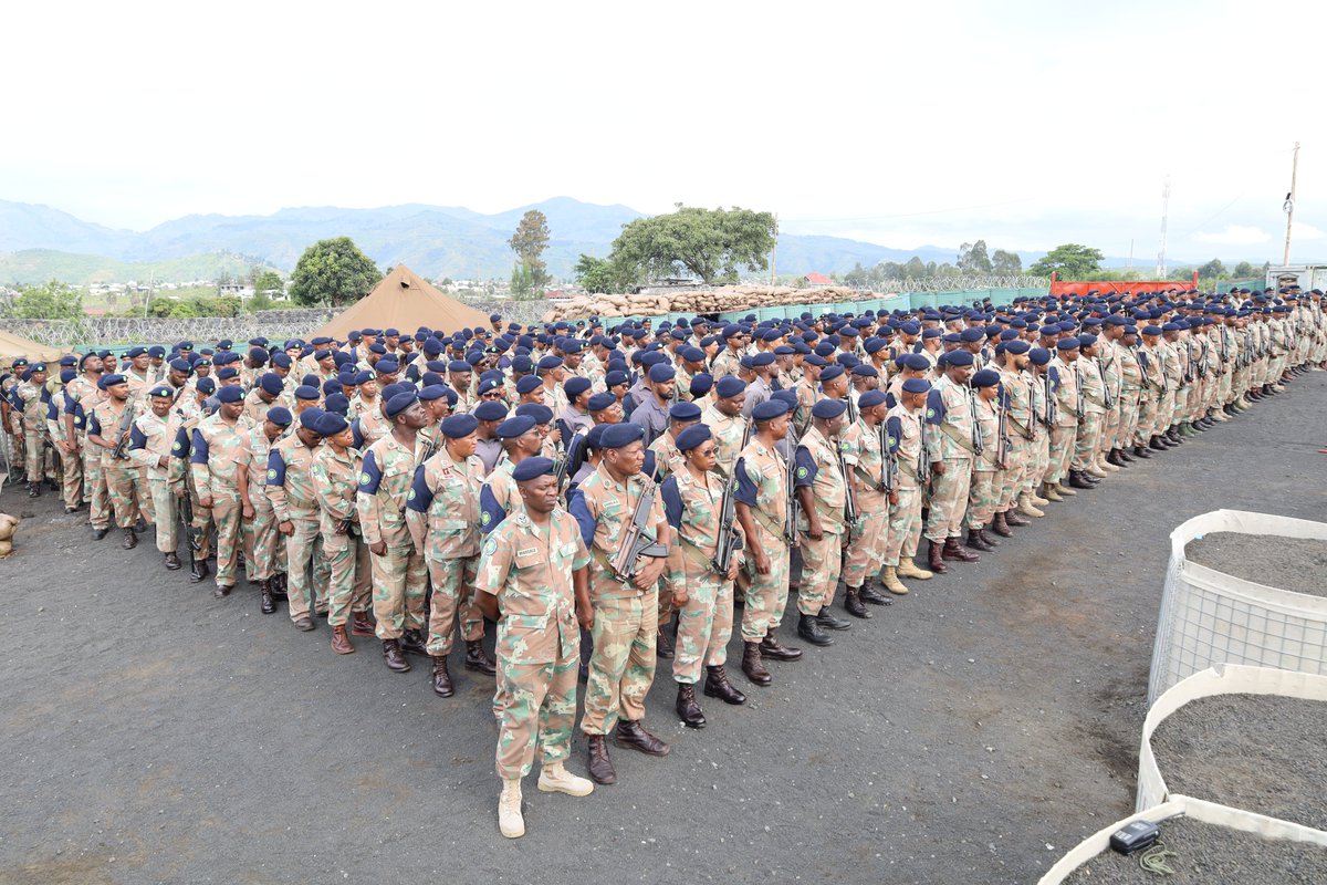 SANDF_ZA's tweet photo. #JointOperationsDivisionArticle || Republic of South Africa Contingent Members attending the newly appointed National Contingent Commander's Communicationย Period.
https://t.co/QEUzM6fvCN
#SANDF
#JointOperationsDivision
#RSAPIO
#DRC https://t.co/kz6ZpfLGAc
