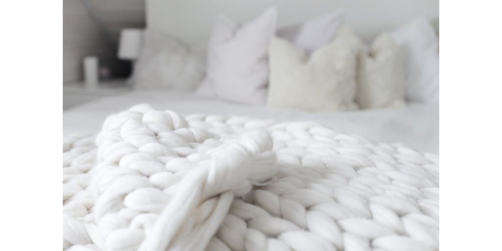 BayQuahog's tweet photo. It's time to get cozy! Our beautiful, high quality blankets are sure to keep you warm! Organic, Bamboo and American made Cotton options. They also make a great gift idea! Save $20 off the blankets styles in this collection. https://t.co/CQ430rrSdx
#Maine #bedding #blanket https://t.co/3zATNr5lKo