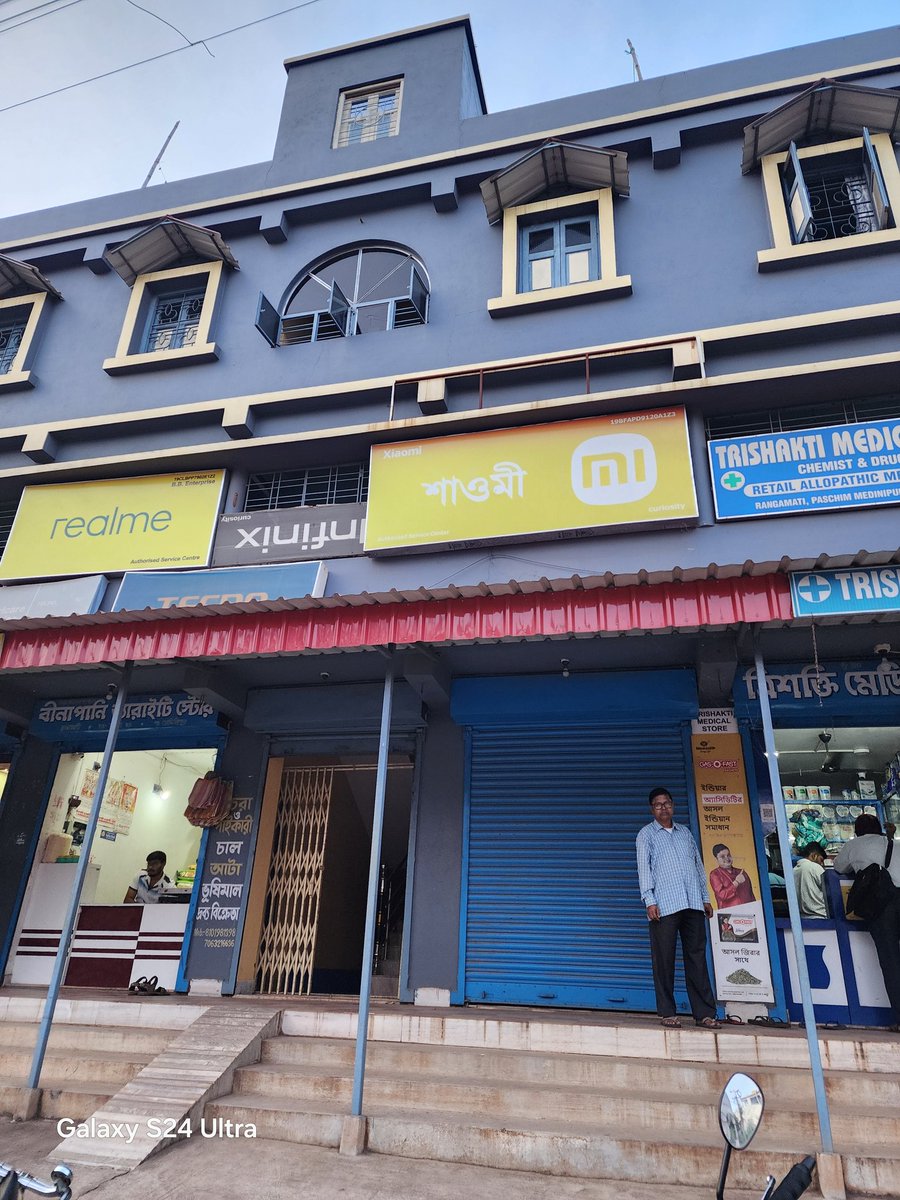 creatorujjwal's tweet photo. @MiIndiaSupport Thank You, Phone Screen is Successfully Replaced By Service Centre [Free Of Cost]. MORE: If Your Phone Has No Physical/Water Damage, They Really Help You Without Asking  Any Single Question IF ITS COMPANY FAULT, Nowadays Many Mobile Brands Get this issue after software update. https://t.co/8R6zvxij0t