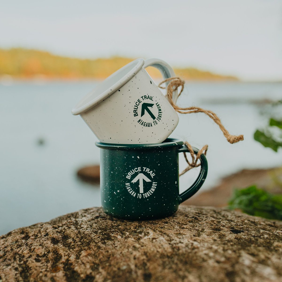 Get festive with our Camp Mug Ornament!✨ Now available in both forest green and white, these ornaments are a great way to show your love for the #BruceTrail this holiday season.🎄 Get yours at brucetrail.org/product/camp-m…
#ornament #hiking #brucetrailconservancy