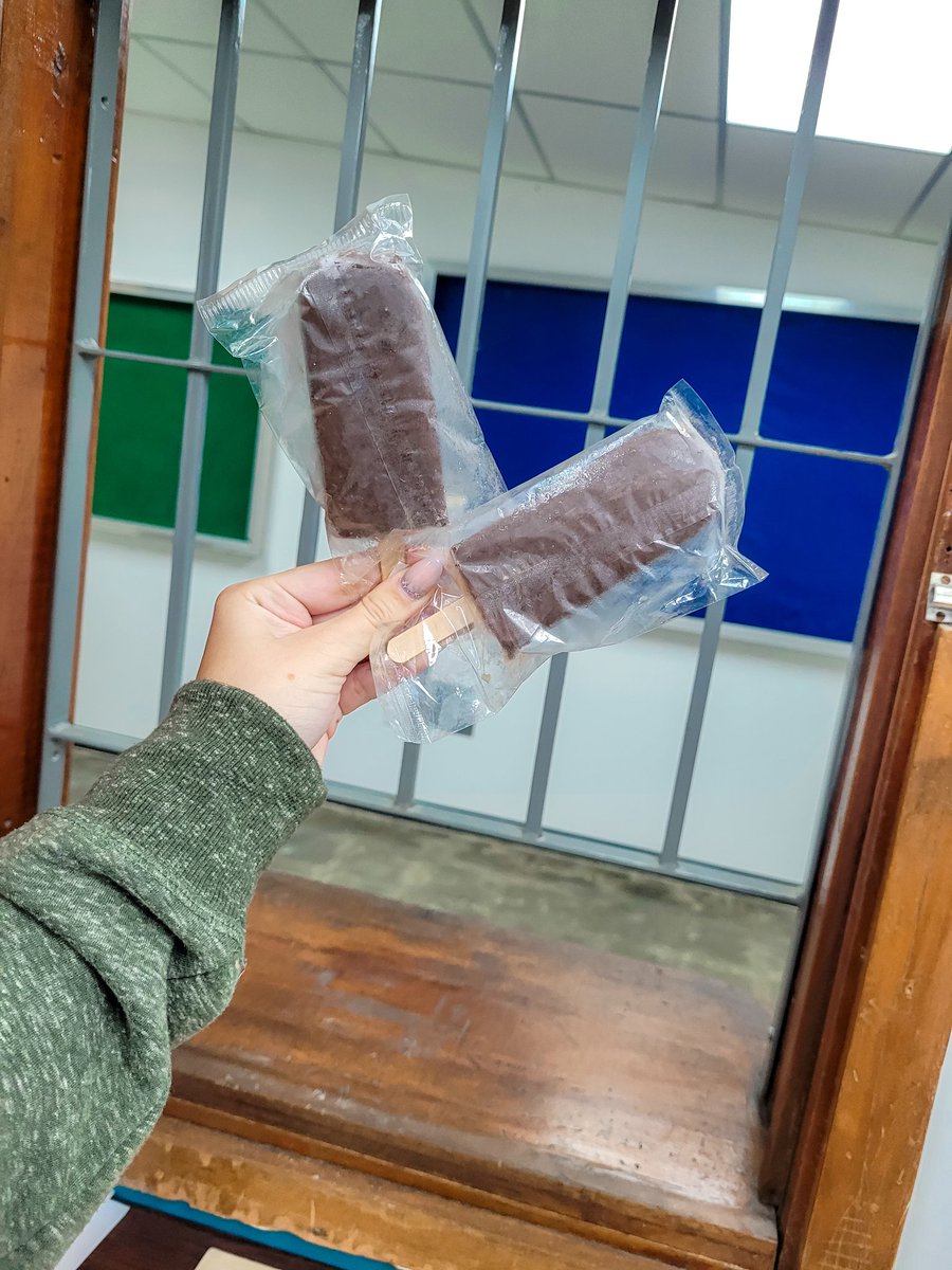 kimmsbguerrero's tweet image. ¡Limonada de coco, Mandarina y napolitano ya se encuentran disponibles en @kimheladitos y en la USB! Puedes pasar por un delicioso postre frío al @MAC_USBve en MyS pb a la derecha 🍦🌈 
WhatsApp para más información bit.ly/3uYXHA1