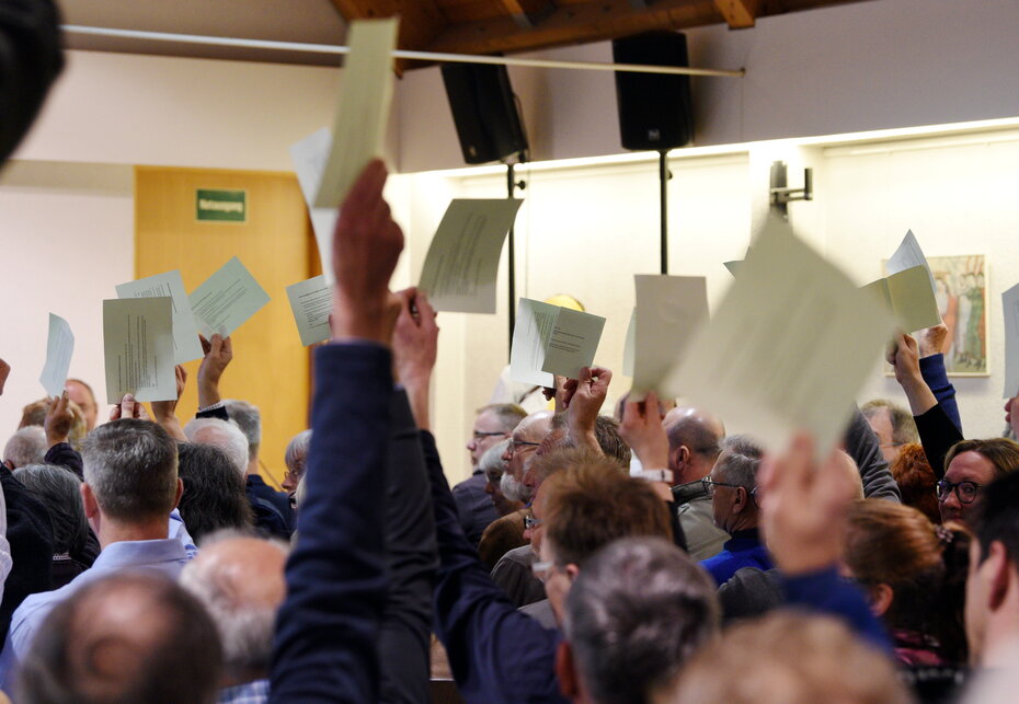 Nächste Woche lädt die #StadtAugsburg zu zwei #Bürgerversammlungen: 
Mo, 18.11., ab 18 Uhr im Moritzsaal (für Innenstadt)
Mi, 20.11., ab 17 Uhr im Hubertushof (für Firnhaberau/Hammerschmiede sowie für die Gesamtstadt). 
Wir übertragen live.
augsburg.de/aktuelles-aus-…
#Augsburg