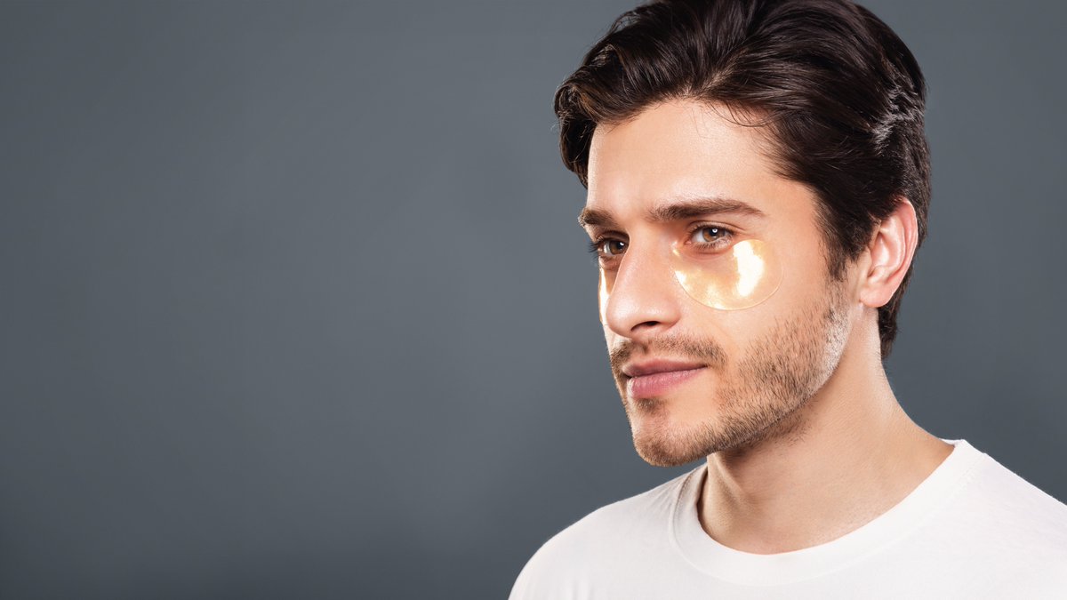 #Belleza 🙌🏻Factores como la genética, el estrés y la falta de sueño pueden contribuir a la aparición de ojeras. Conociendo sus causas y adoptando hábitos adecuados, es posible reducir su visibilidad y mejorar la salud del contorno de los ojos

👉🏼ermz.short.gy/1dxH1w