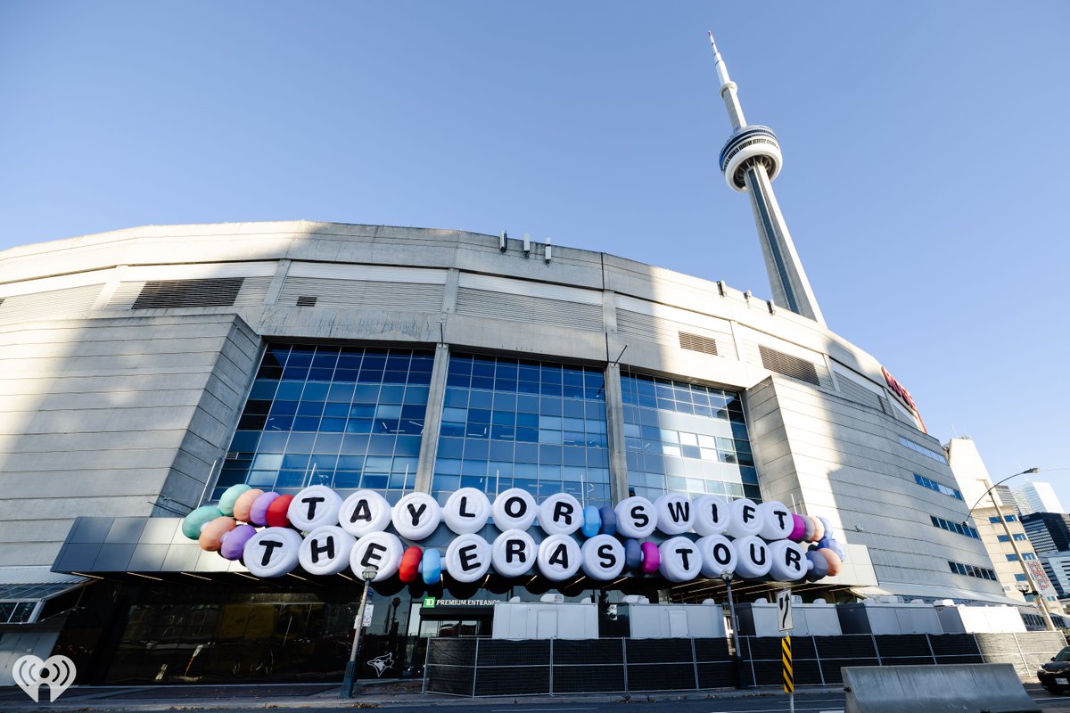 iHeartRadioCA's tweet photo. i think it's safe to say, Toronto is ready for it, Taylor 💖  #TSTheErasTour #TaylorSwift https://t.co/FiCB5jq6JF